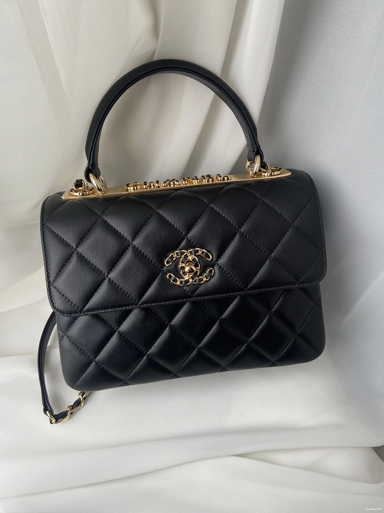 First Bag Ru trendy CHANEL -25CM CC 0713